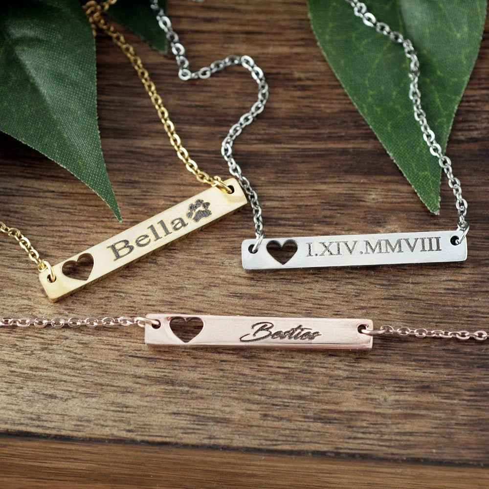Nameplate Necklace (Heart Cutout)
