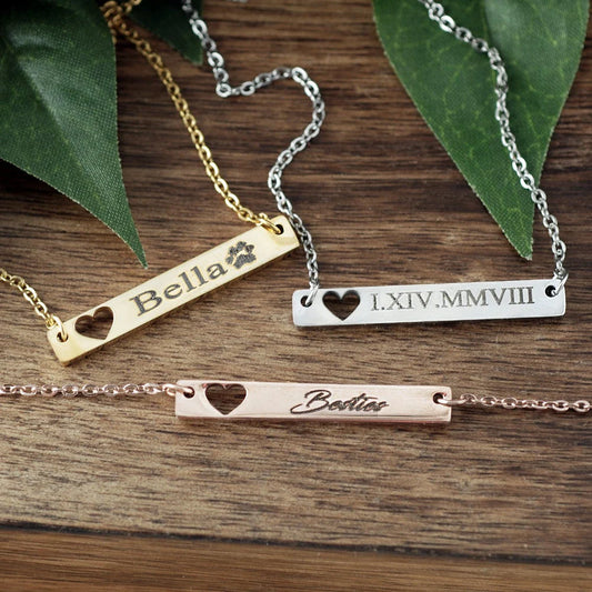 Nameplate Necklace (Heart Cutout)